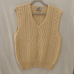 Kerry made in Ireland vintage cable knit vest cream sz large